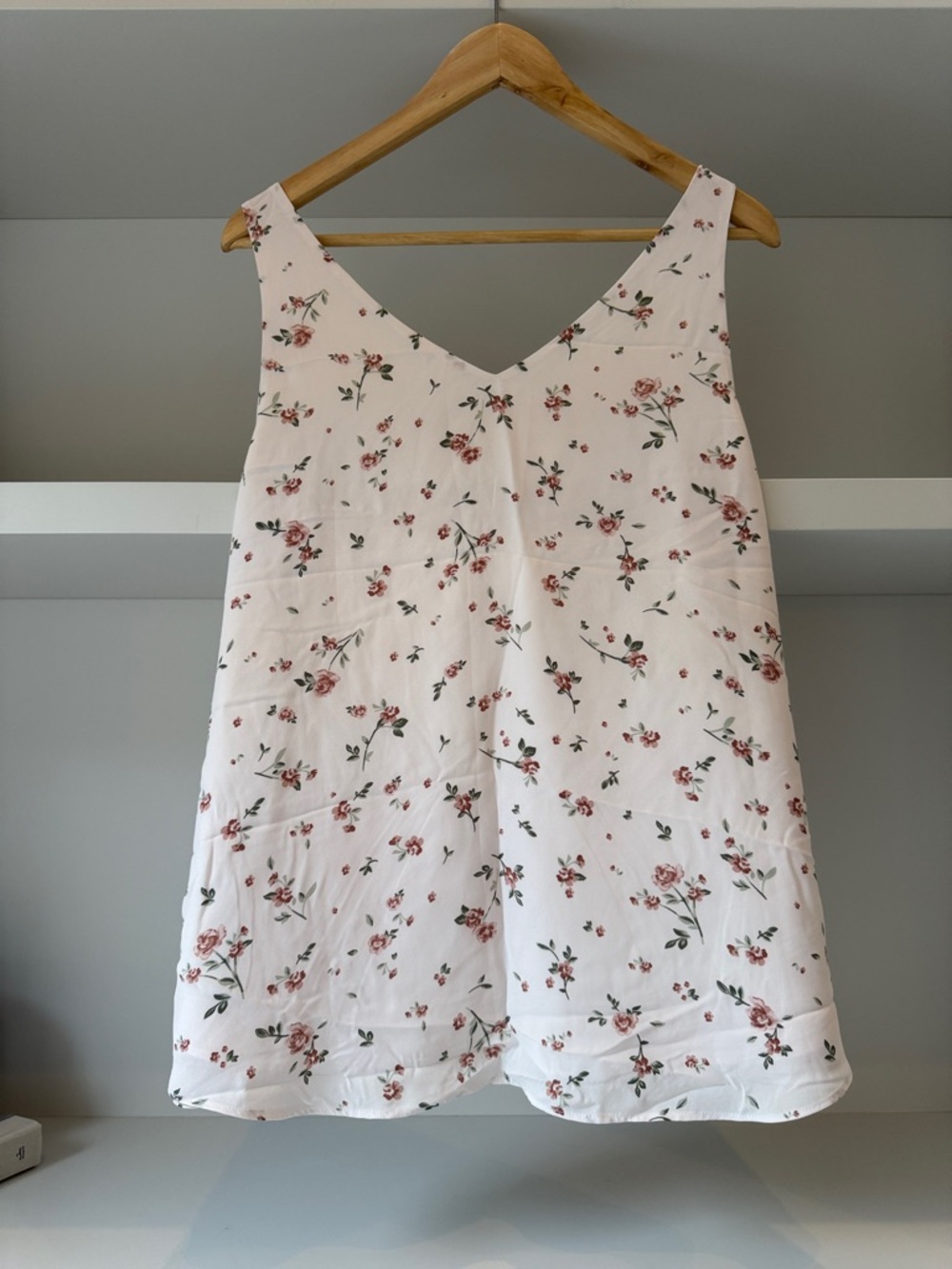 Thyme Maternity Blush Floral V-Neck Tank Top - Picture 2 of 3